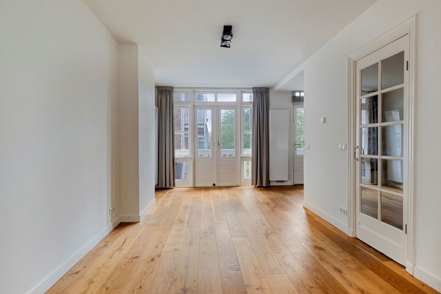 Photo 1 of Lootsstraat 28-2