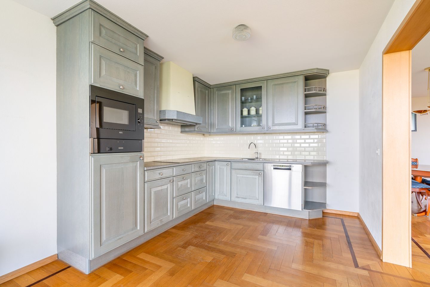 Photo 5 of Aart van der Leeuwlaan 1048