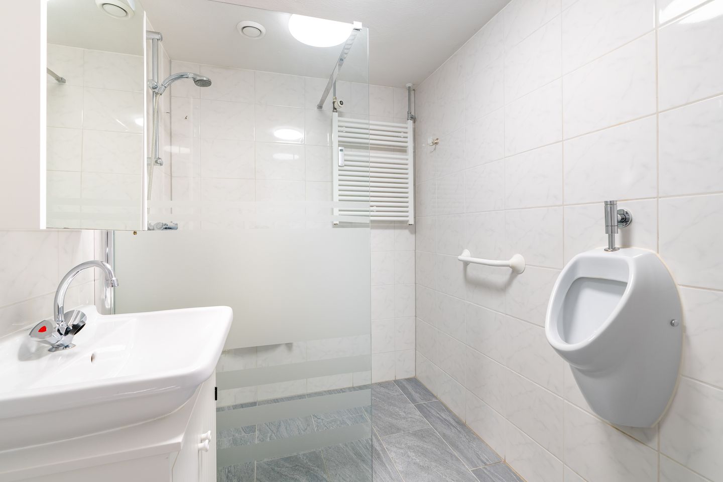 Photo 25 of Aart van der Leeuwlaan 1048