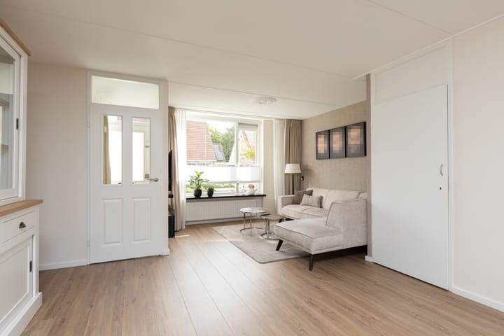 Photo 5 of Pinksterbloem 13