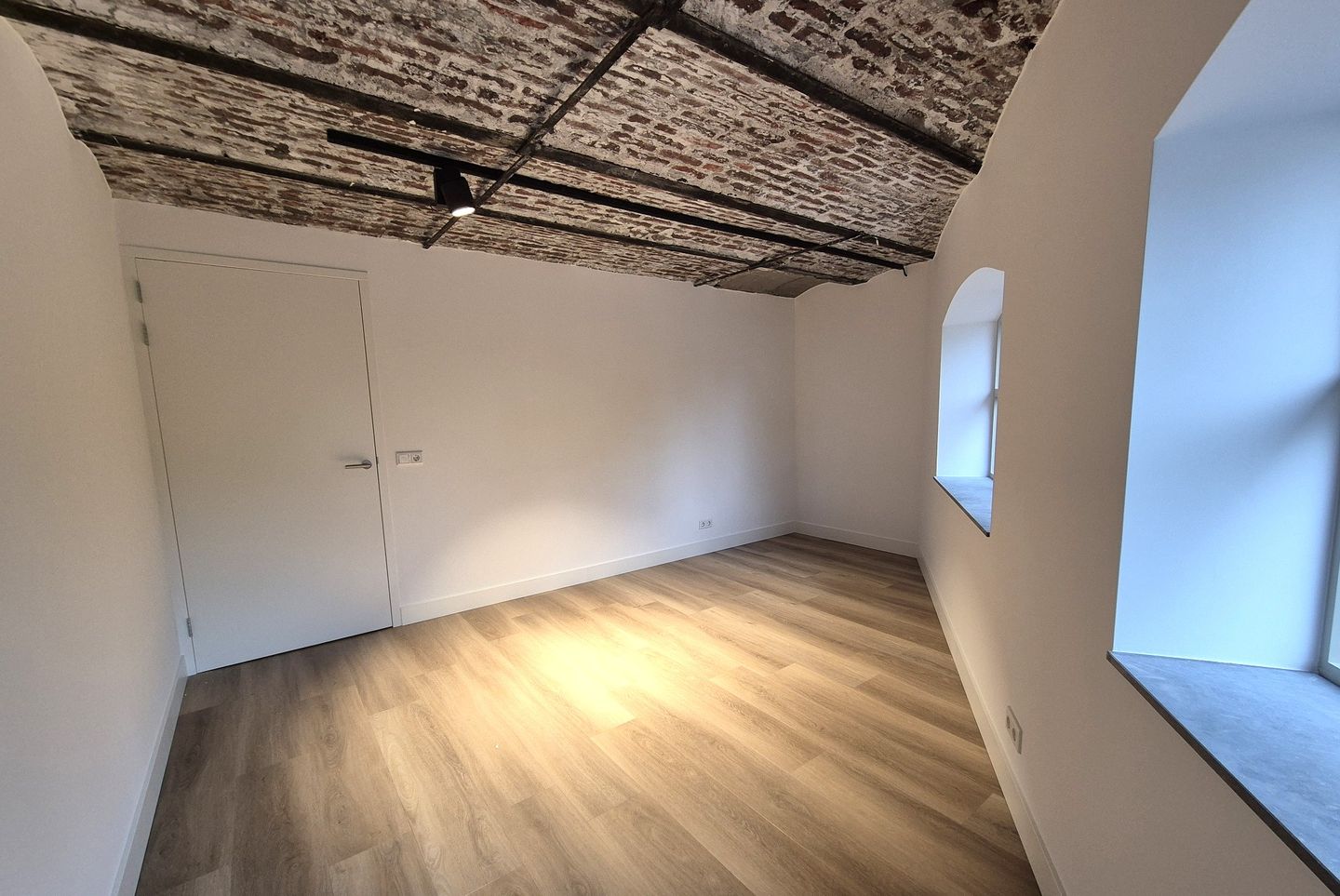 Photo 14 of Petrus Regoutplein 22-C01