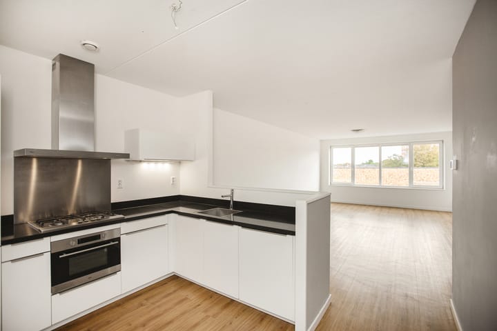 Foto 9 van Juliana van Stolbergstraat 131