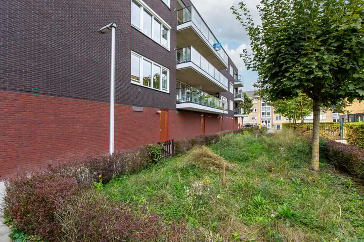 Foto 33 van Juliana van Stolbergstraat 131