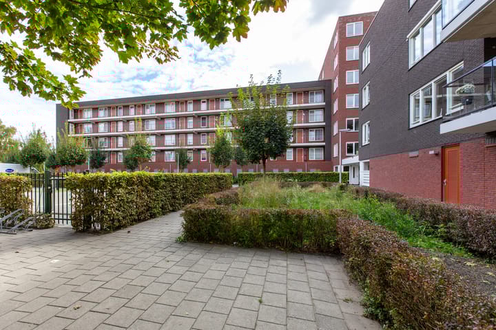 Foto 35 van Juliana van Stolbergstraat 131