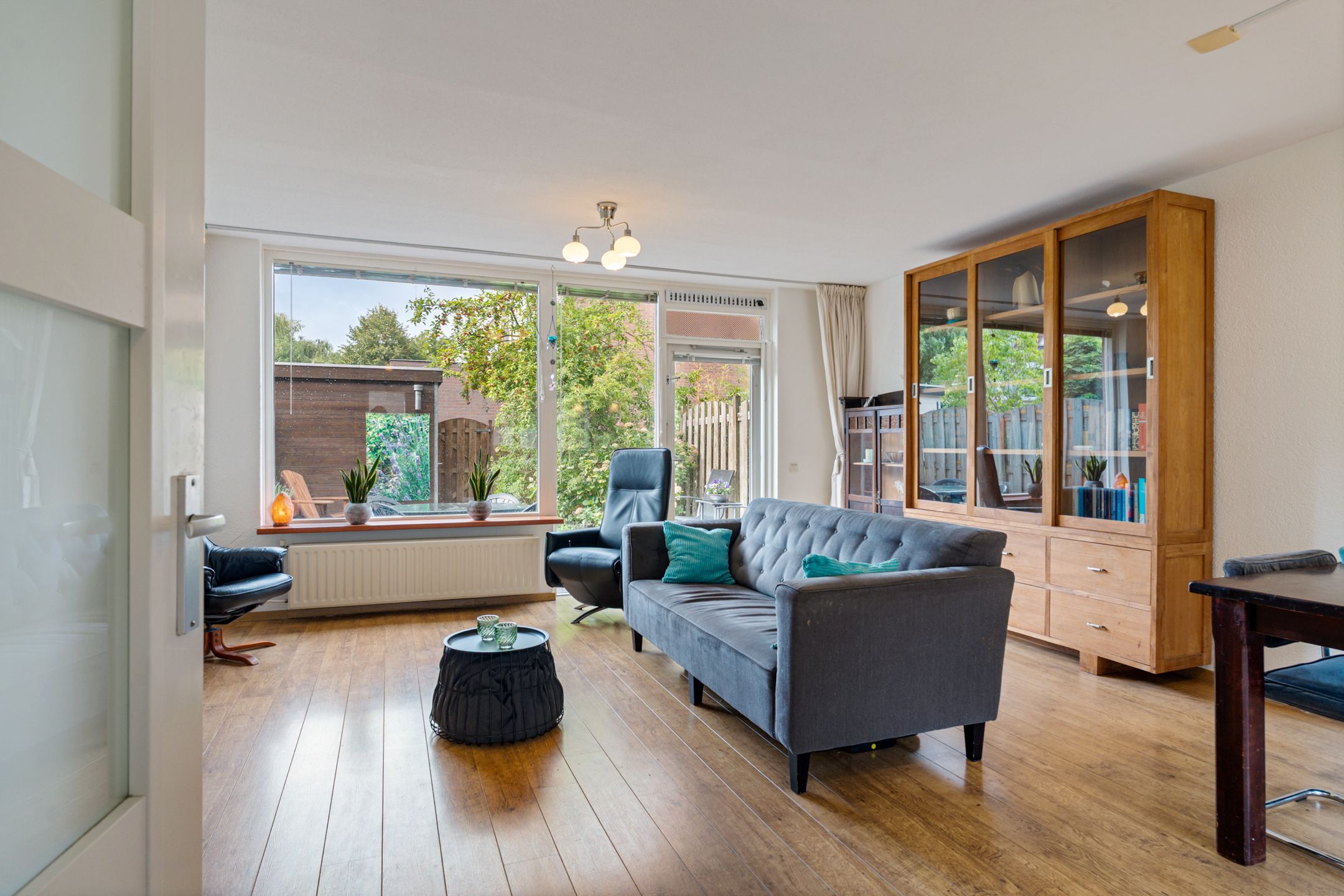 Foto 6 van Titaanwit 47