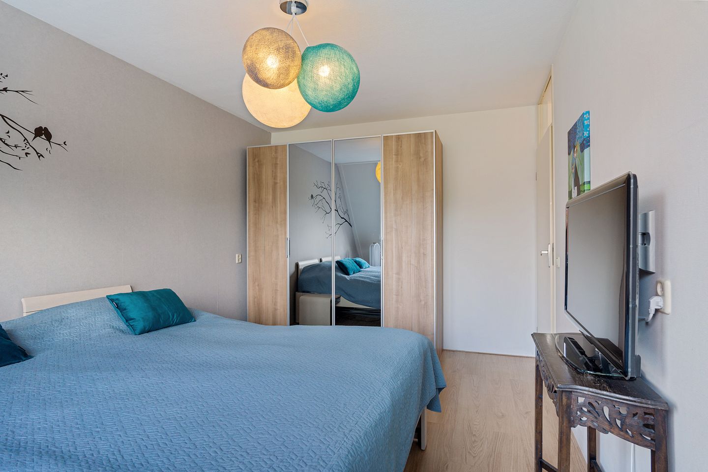 Foto 25 van Titaanwit 47