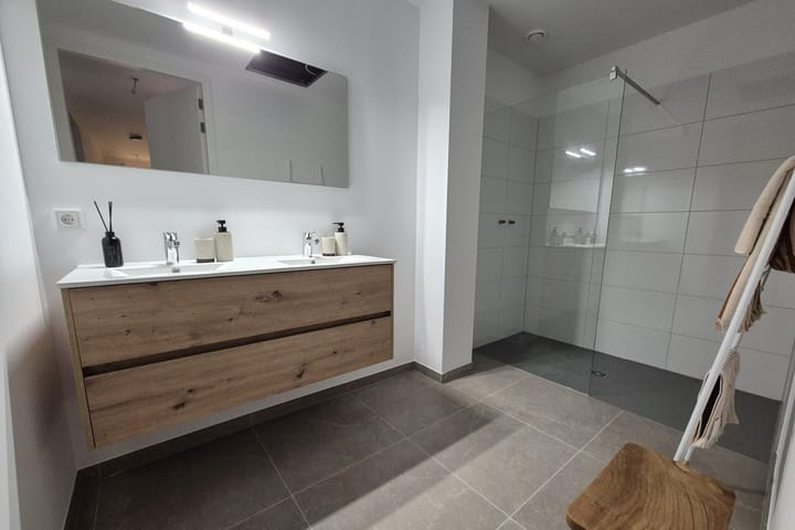 Foto 9 van Petrus Regoutplein 22-C02