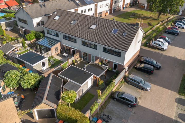 Foto 1 van Titaniumstraat 3