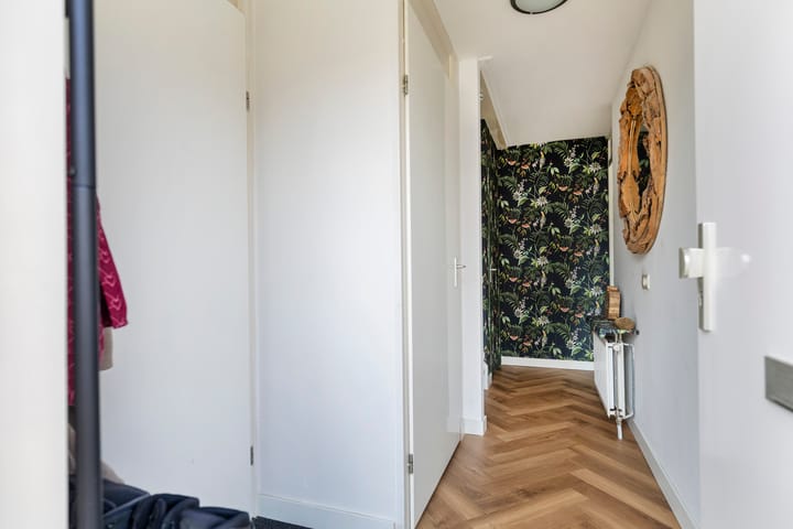 Foto 6 van Titaniumstraat 3