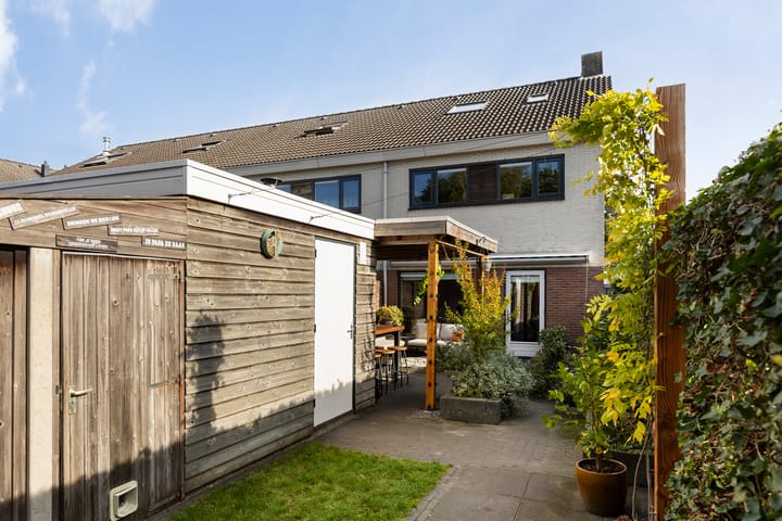 Foto 20 van Titaniumstraat 3