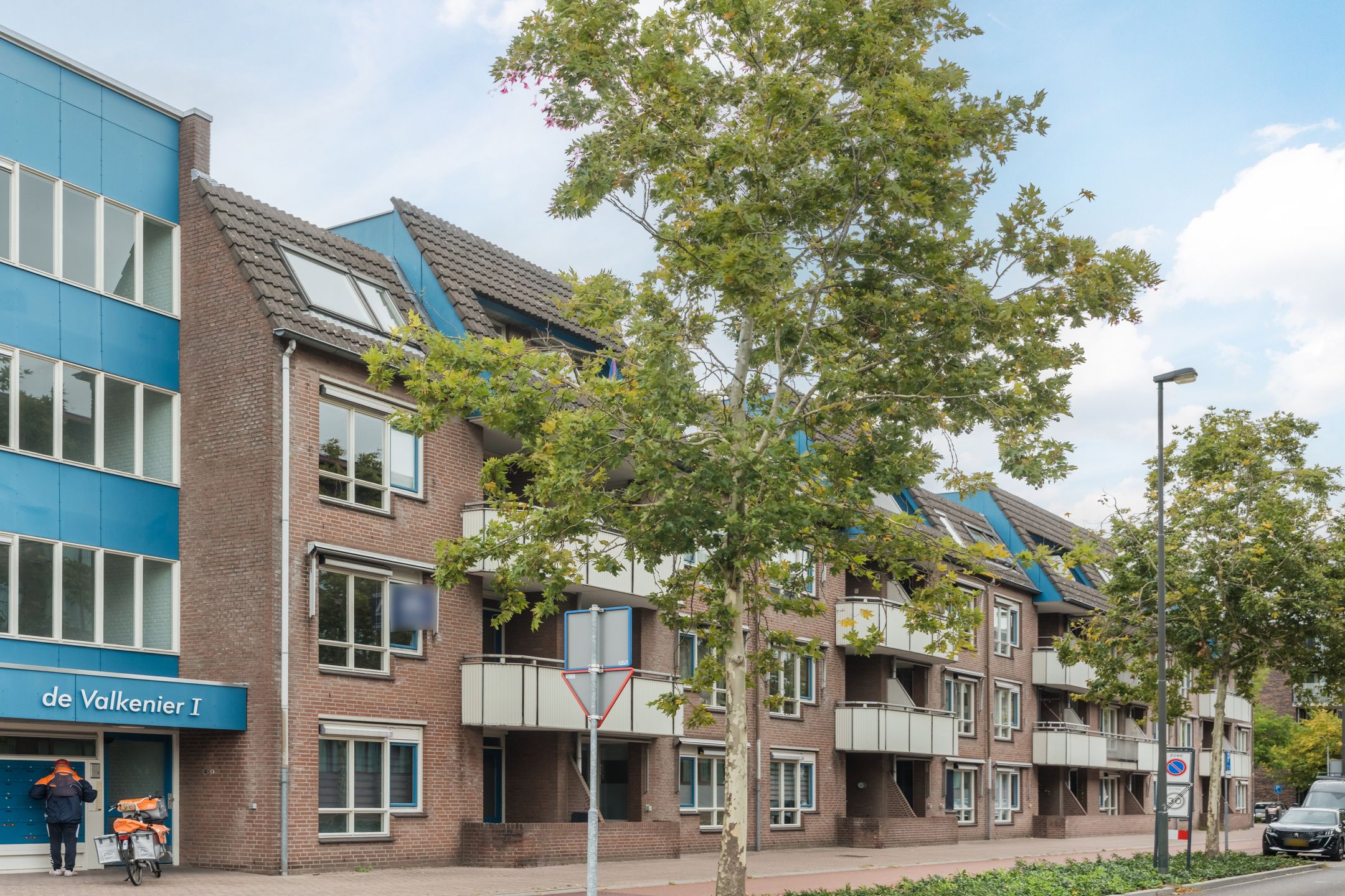 Foto 3 van Valkenierstraat 15-B