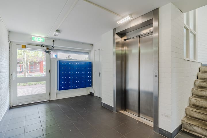 Foto 4 van Valkenierstraat 15-B