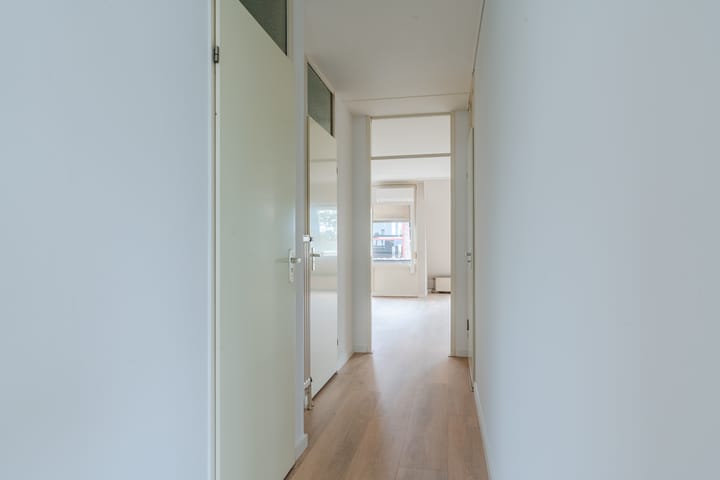 Foto 17 van Valkenierstraat 15-B