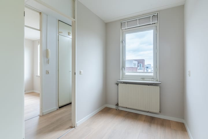 Foto 20 van Valkenierstraat 15-B