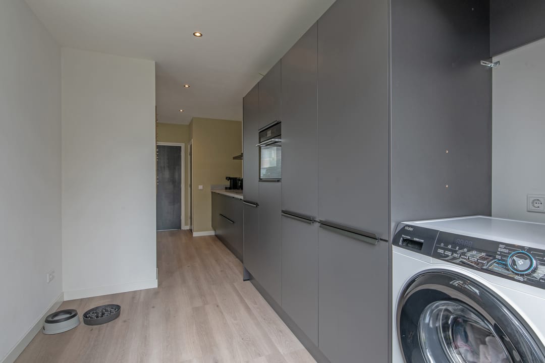 Photo 11 of Swidbertstraat 7