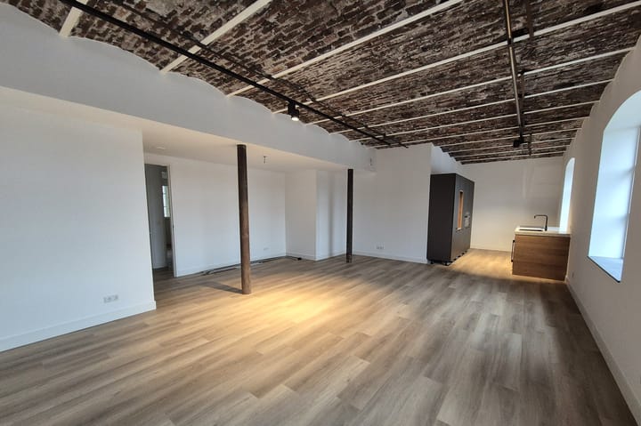 Foto 5 van Petrus Regoutplein 22-C04