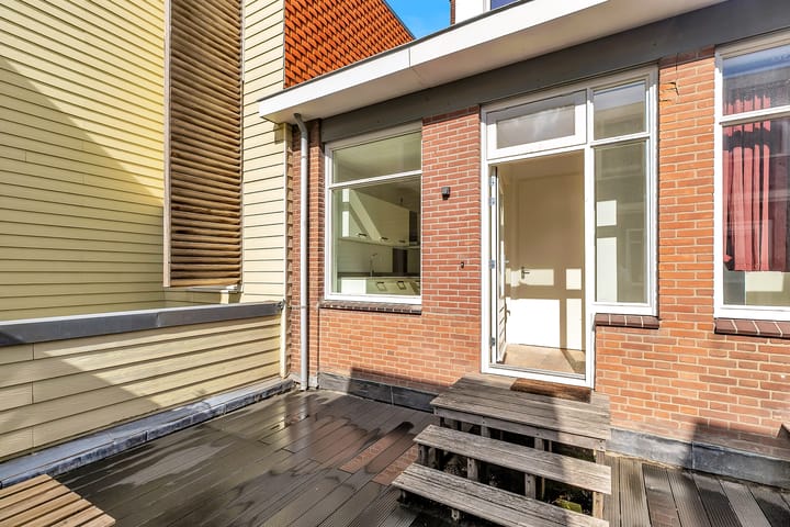 Photo 6 of Stationsweg 50