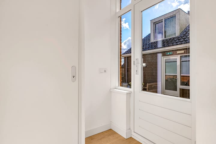 Photo 7 of Stationsweg 50