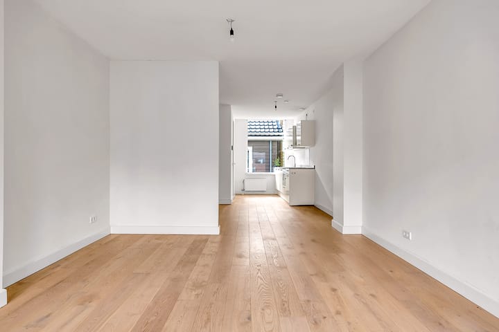 Photo 14 of Stationsweg 50