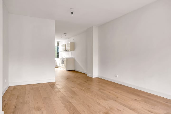 Photo 16 of Stationsweg 50