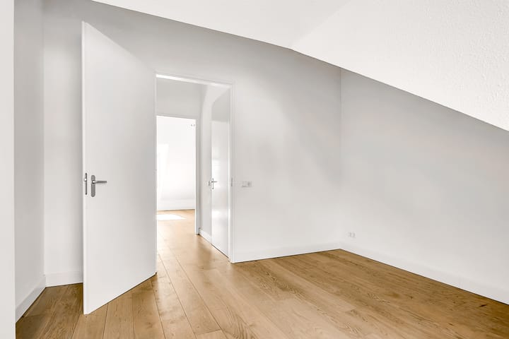 Photo 25 of Stationsweg 50