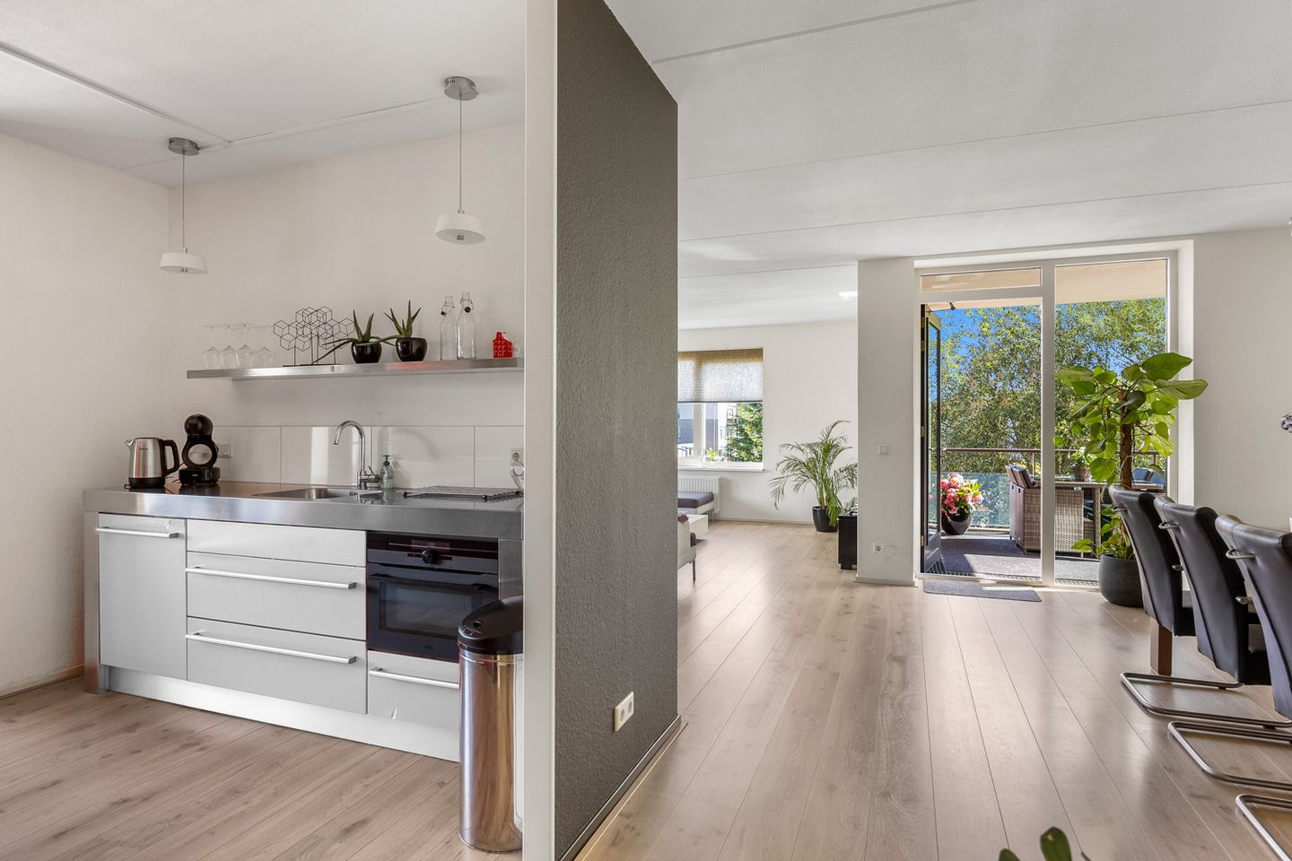 Photo 1 of Koningin Wilhelminastraat 98