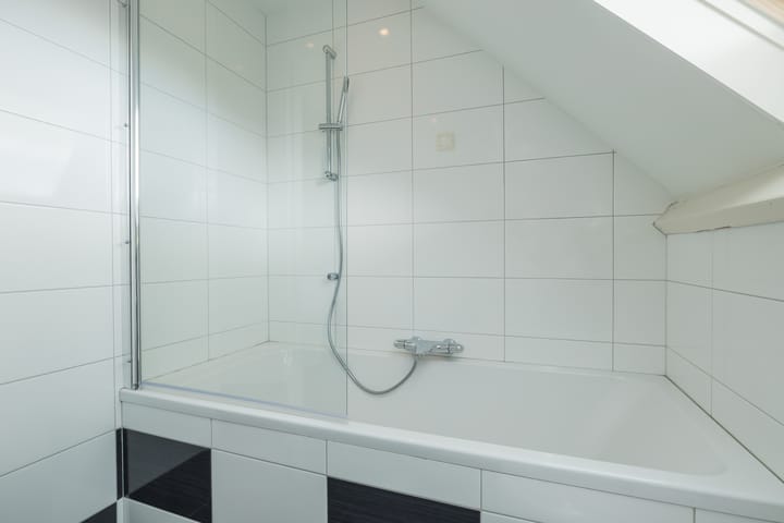 Foto 40 van Warmundastraat 33