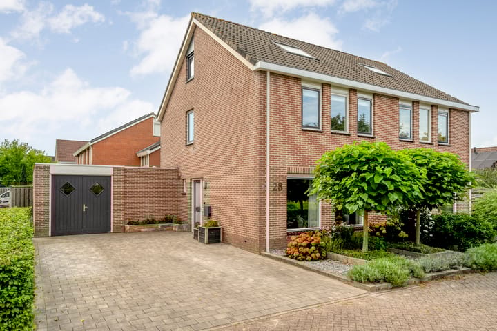 Foto 3 van Kamperfoelie 28