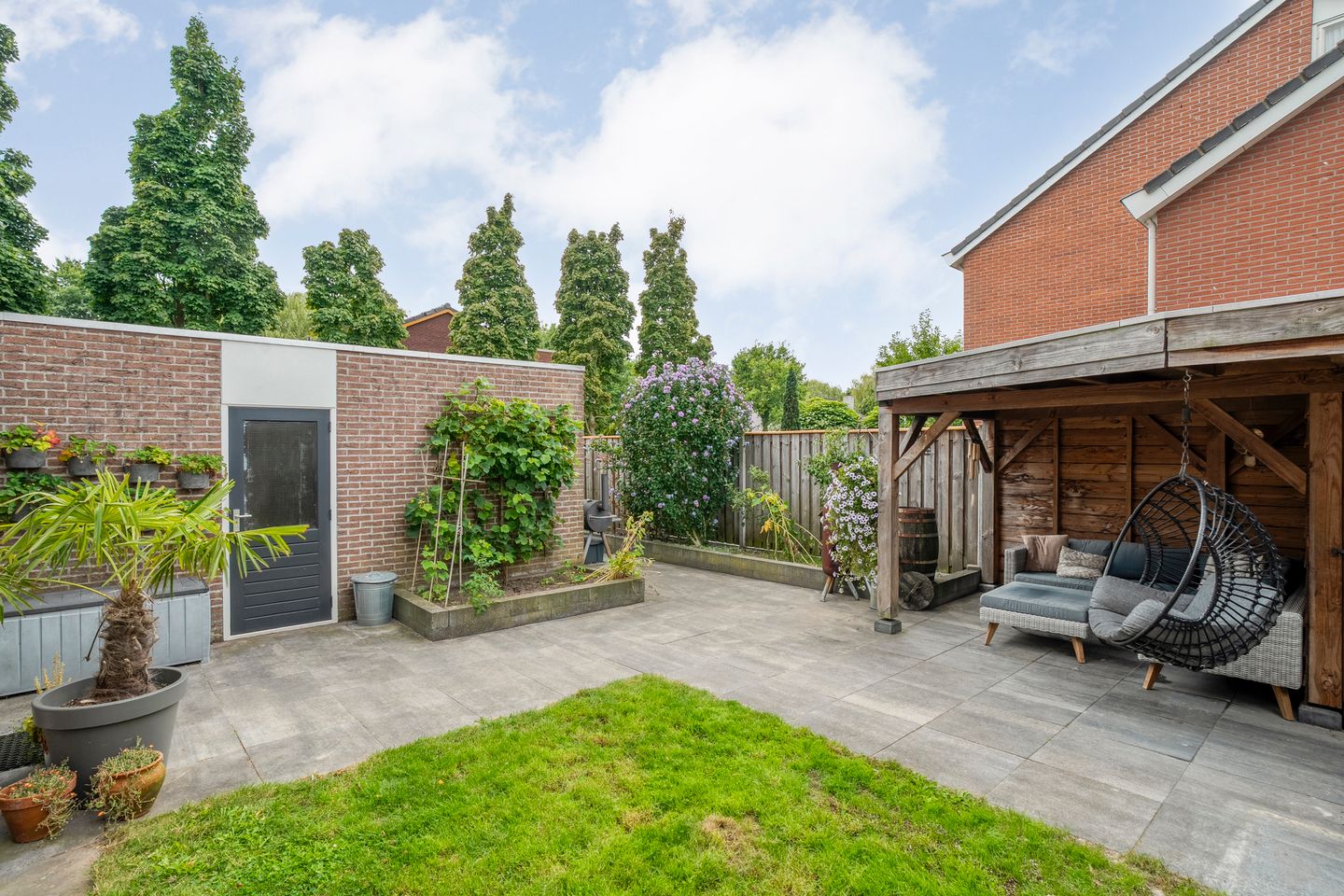 Photo 35 of Kamperfoelie 28