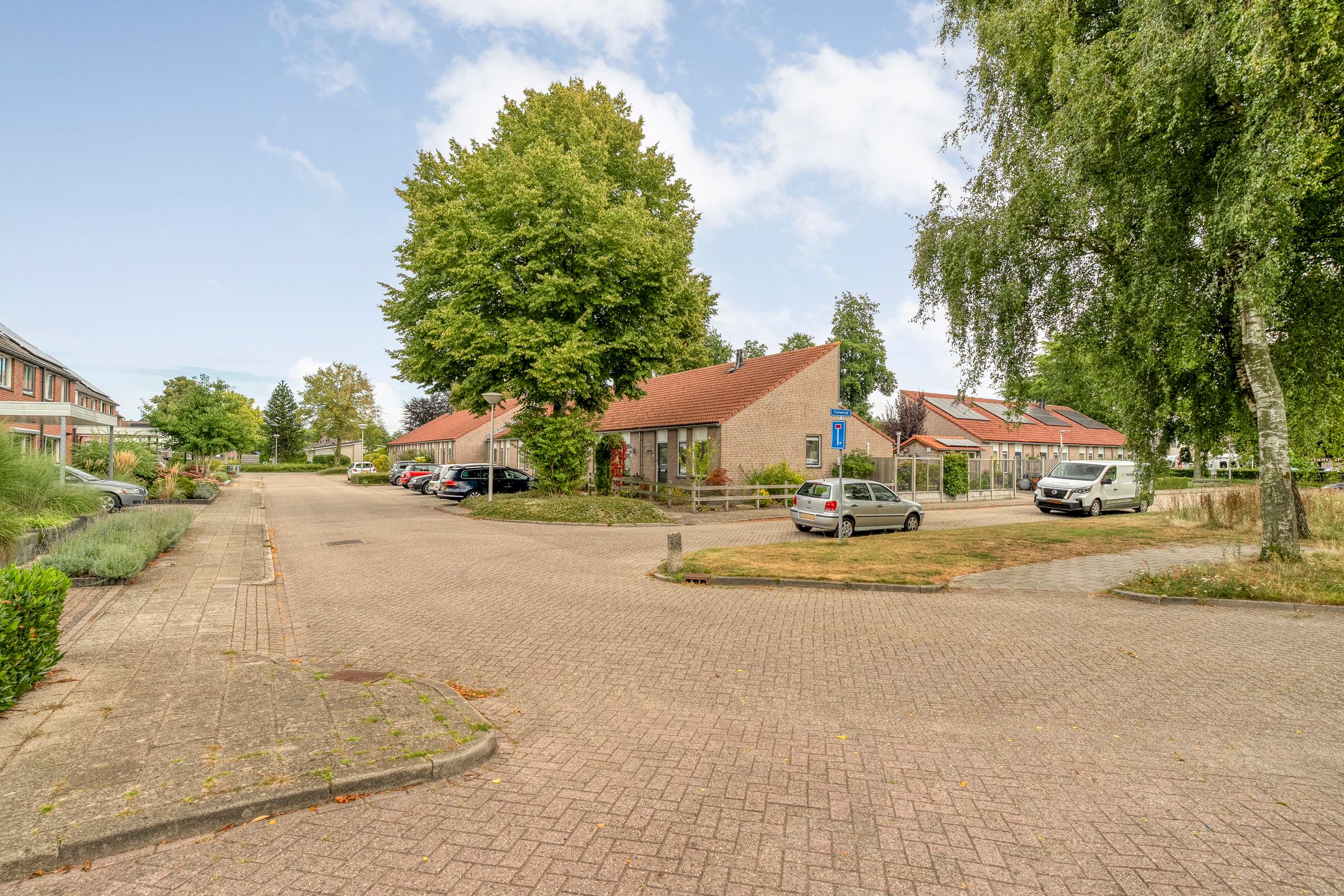 Photo 42 of Kamperfoelie 28