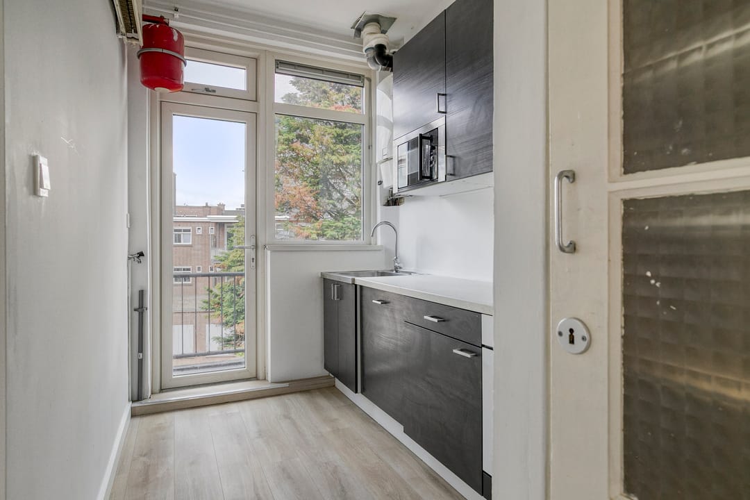 Photo 11 of Buizerdstraat 13-C