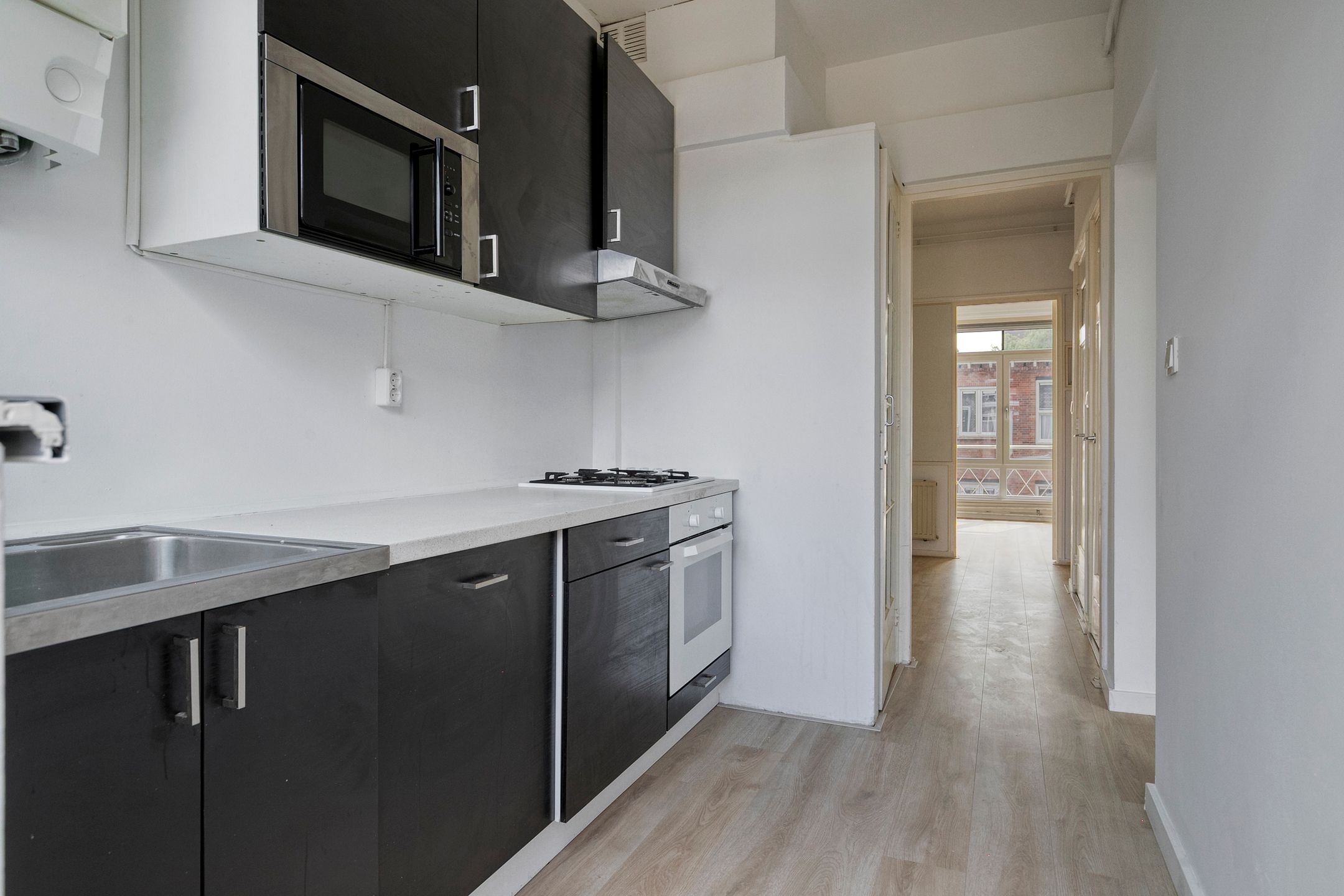 Photo 12 of Buizerdstraat 13-C