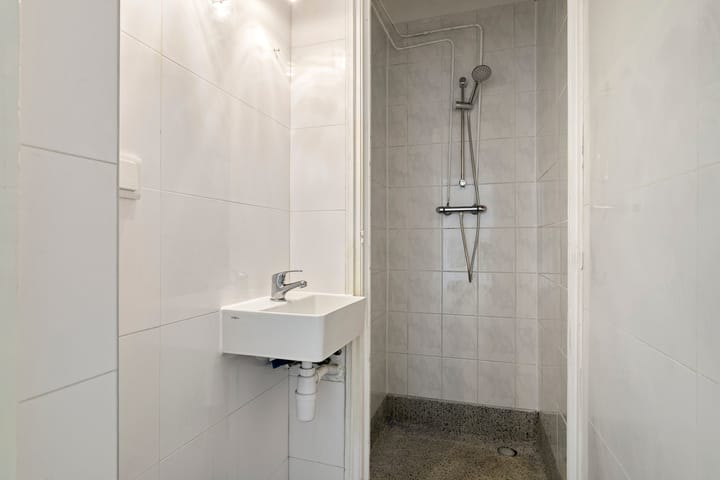 Foto 16 van Buizerdstraat 13-C