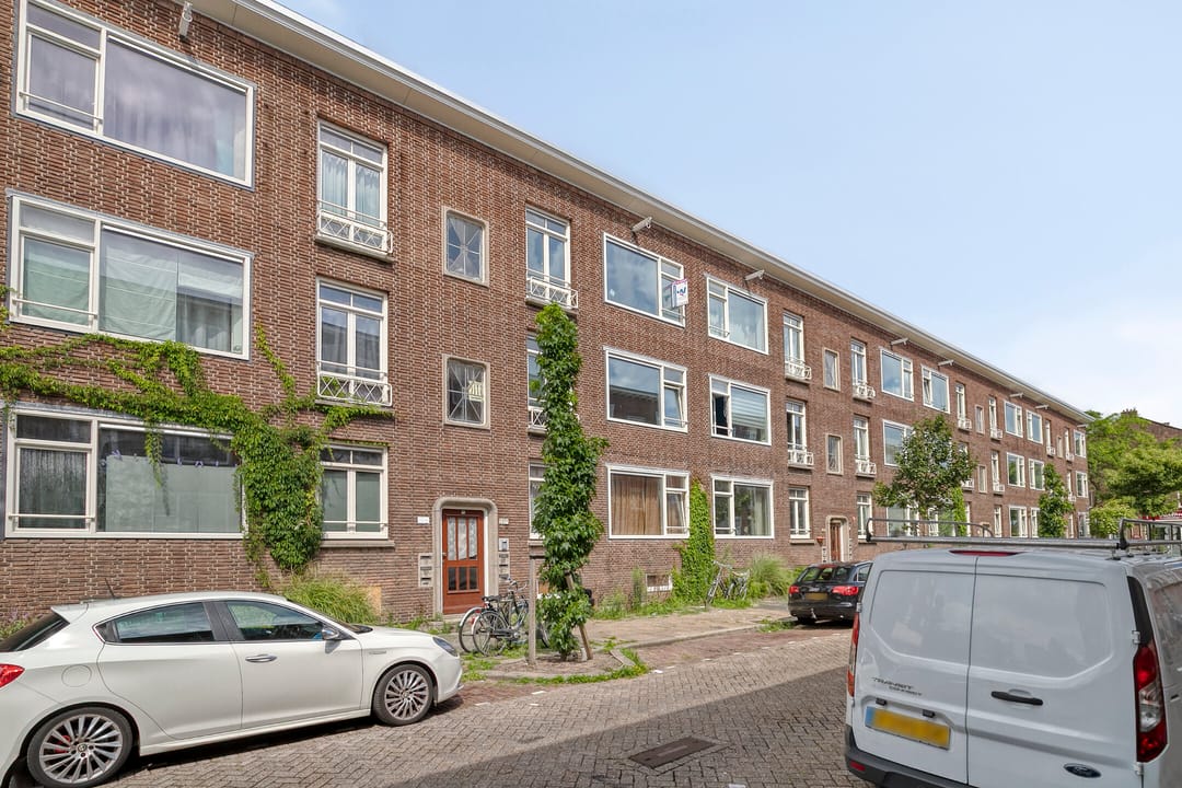 Photo 2 of Buizerdstraat 13-C