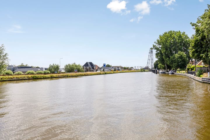 Photo 62 of Oranjelaan 2