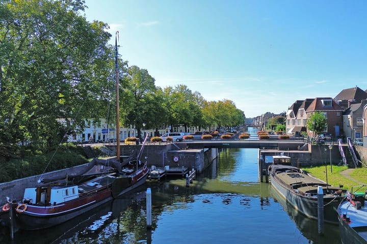 Foto 4 van Vijfde Uitgang 1-D