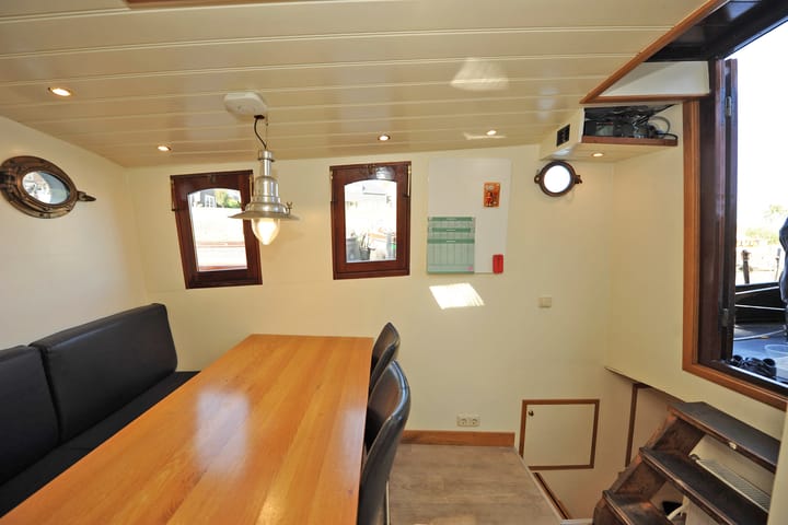 Foto 9 van Vijfde Uitgang 1-D