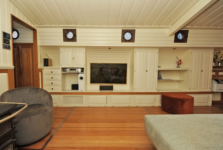 Foto 17 van Vijfde Uitgang 1-D