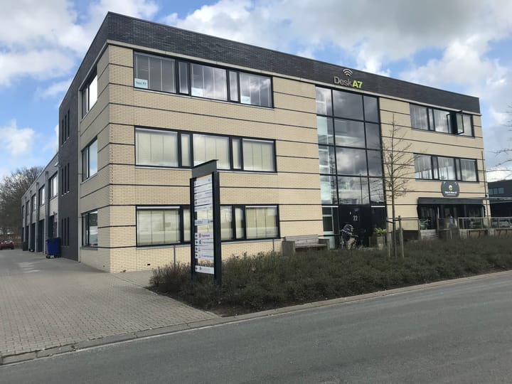 Hoge Traan 22-s, Leek
