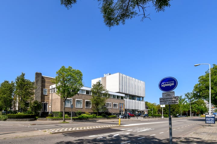 Foto 23 van P Czn Hooftlaan 4-B