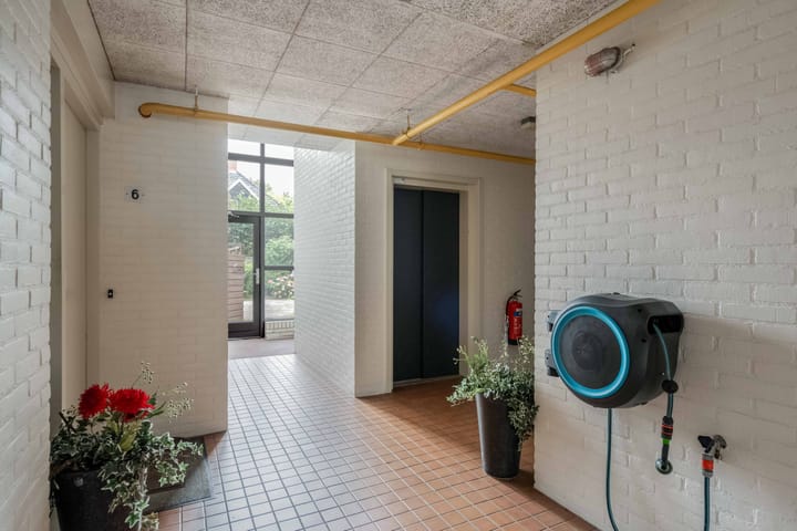 Foto 10 van Helper Brink 8-D