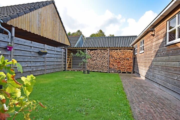 Photo 8 of Anthony Fokkerstraat 46