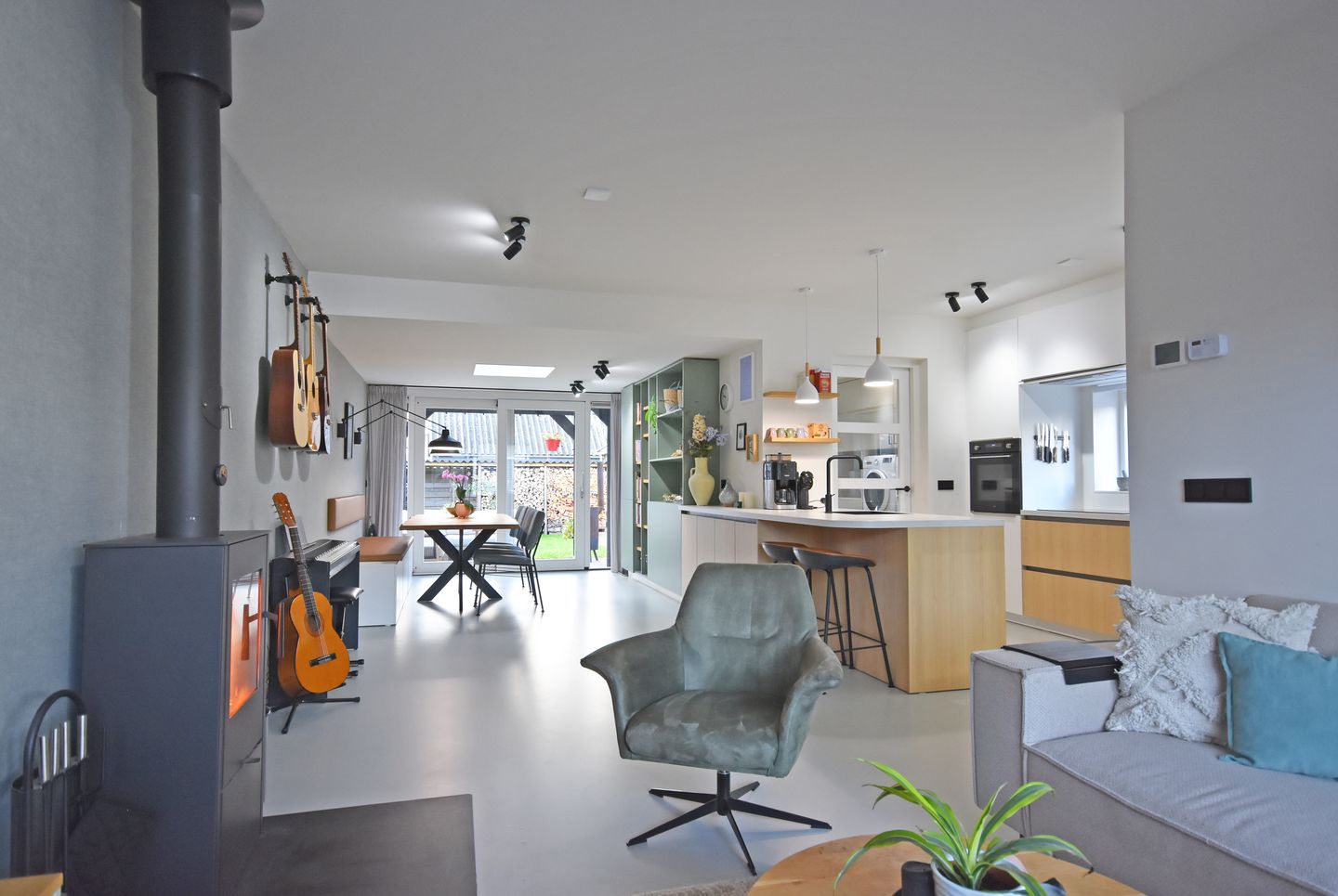 Photo 19 of Anthony Fokkerstraat 46