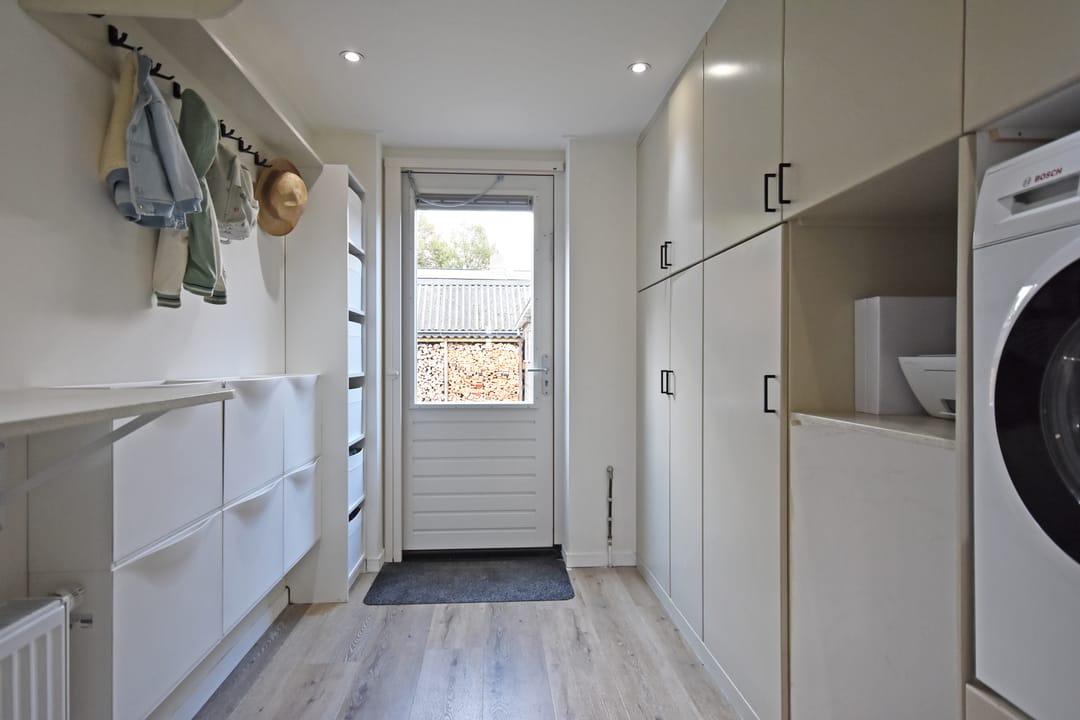 Photo 28 of Anthony Fokkerstraat 46