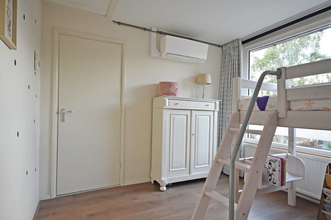 Photo 38 of Anthony Fokkerstraat 46