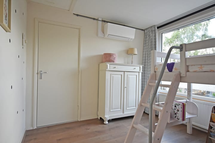 Photo 38 of Anthony Fokkerstraat 46