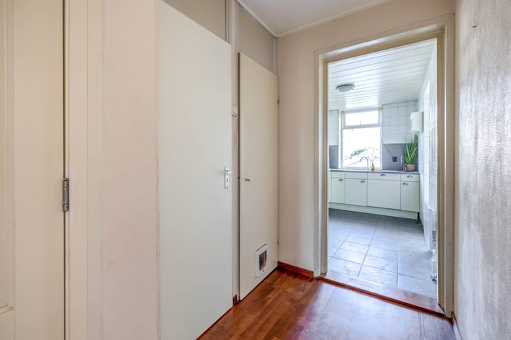 Foto 15 van Delftsestraatweg 246