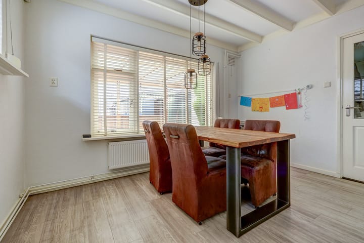 Foto 8 van Haarstraat 3