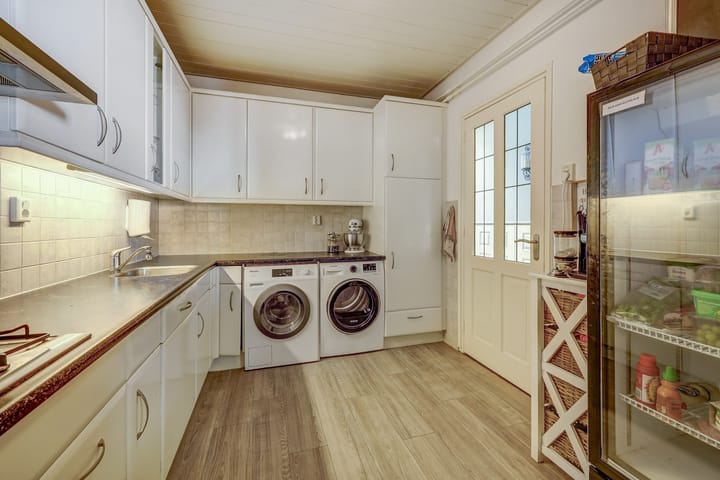 Foto 10 van Haarstraat 3