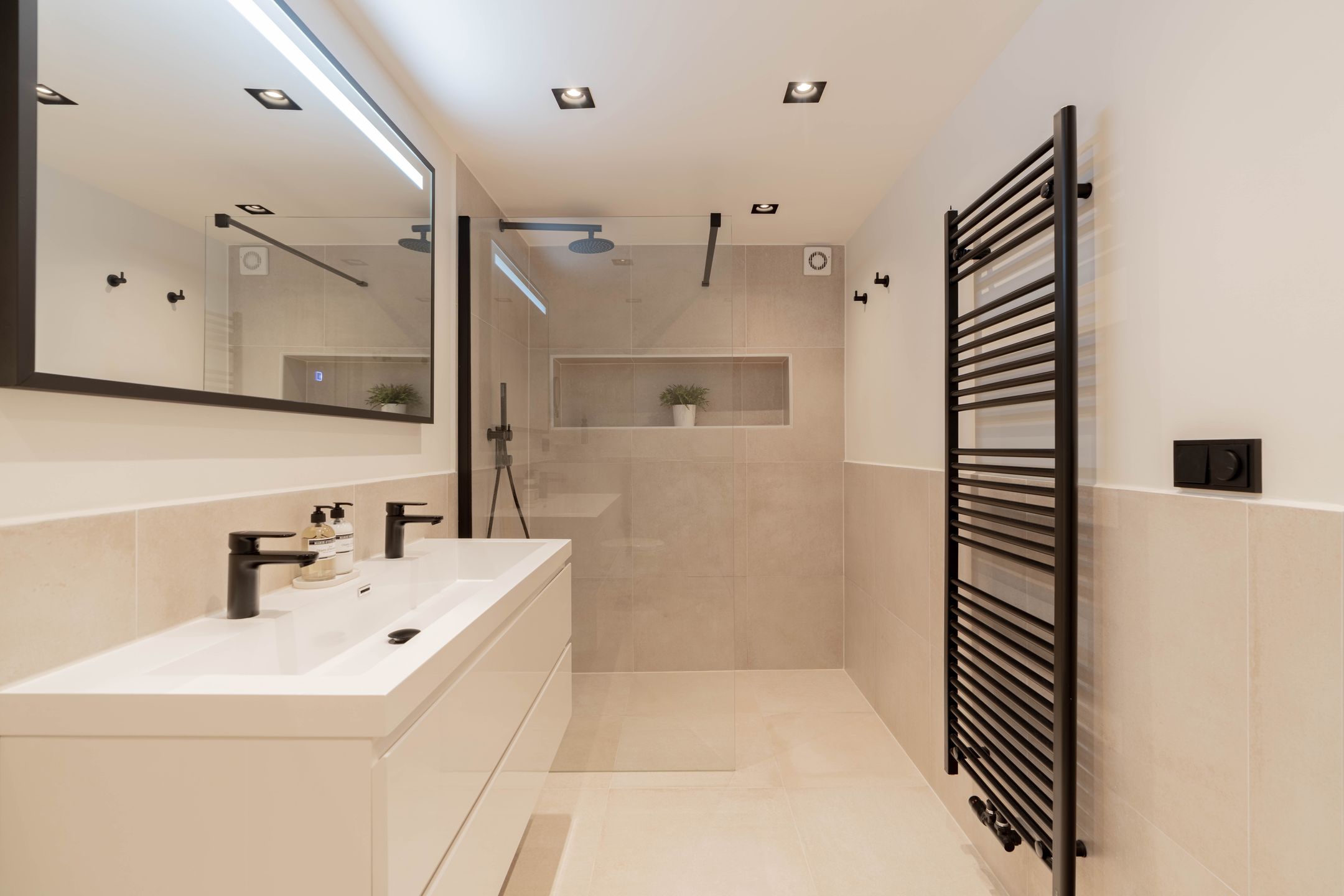 Foto 30 van Lanseloetstraat 6-H